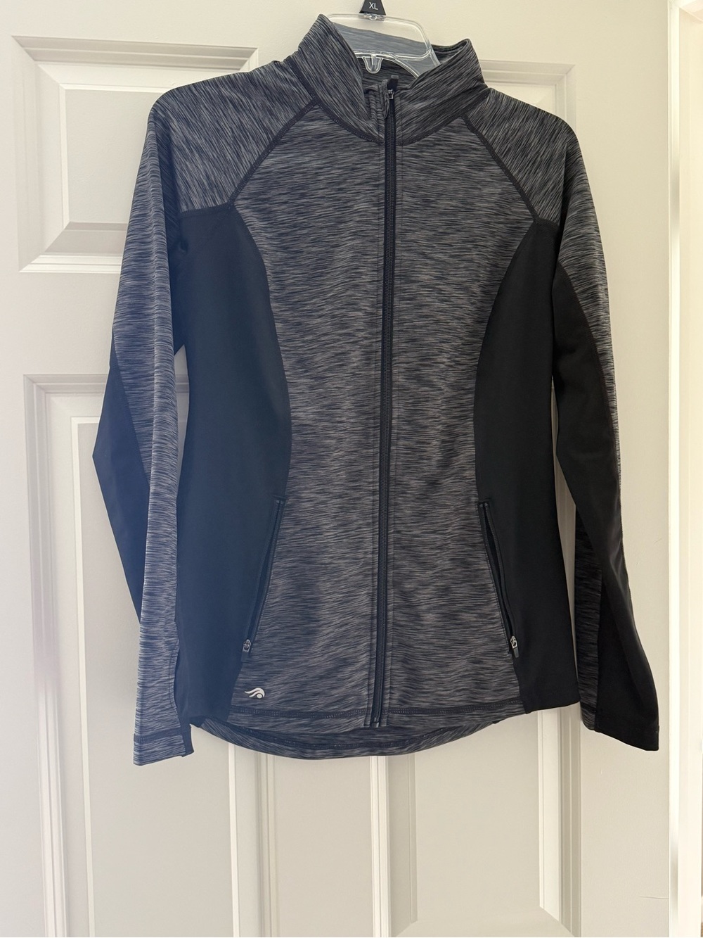 Women's Gray & Black Zip-Front Utility Jacket